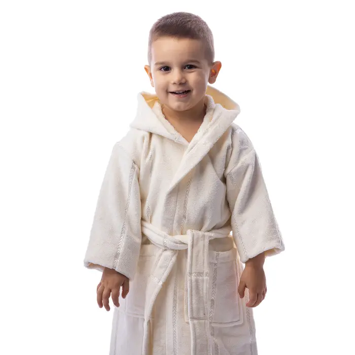 Детски халат нишка - крем - 610 - Детски халат нишка - крем - 610