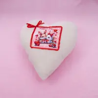 Декоративна възглавница сърце - крем - Свети Валентин - Декоративна възглавница сърце - крем - Свети Валентин